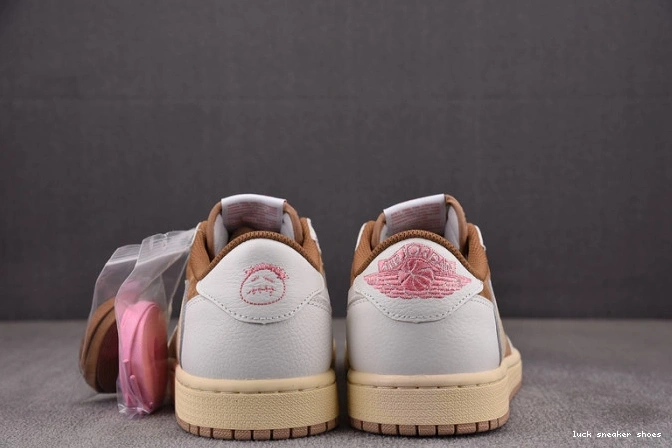 Reps LUCY OG Low Scott x Travis 1 SP AJ DM7866-106 0712